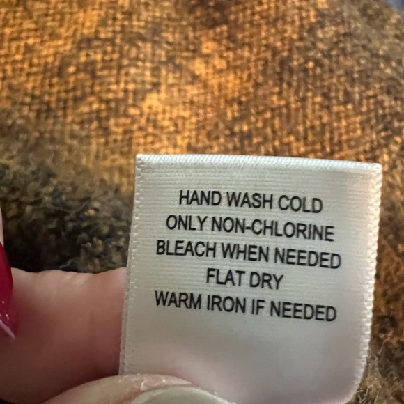 Northstyle Buffalo Plaid Cardigan in 1X - Picture 3 of 4